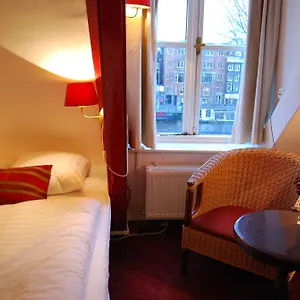 House Hotell
